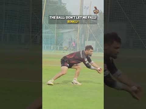 Rinku Singh takes this IMPOSSIBLE CATCH! 😱 | KKR | #shorts