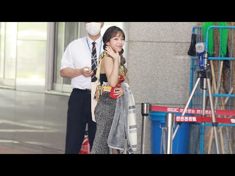 200812 에이프릴 (April) - 쇼챔피언 출근 by ODS
