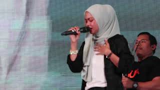 Download lagu Teguh Setia-Muna Shahira LIVE 2019 Jelajah Karisma Suria FM 2019 Central i City mp3 Download lagu Teguh Setia-Muna Shahira LIVE 2019 Jelajah Karisma Suria FM 2019 Central i City mp3