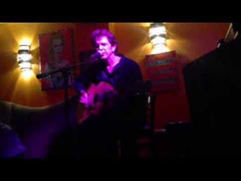 Acoustic version of Gravity performed live at the Path Cafe, NYC, Nov 19, 2013