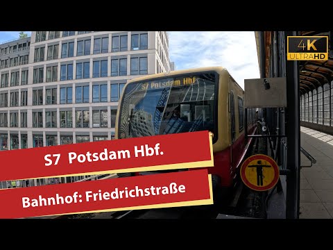 (4K) S-Bahn Berlin - Friedrichstraße, Einfahrt der S7 mit Ansage