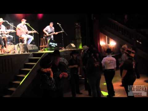 Jack Sixpack and the Bang Gang - Drinkin´ over Momma (CMA 2013 in Pullman City)