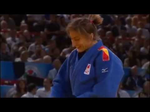 JUDO 2011 World Championships: Joana Ramos (POR) - Ana Carrascosa (ESP)