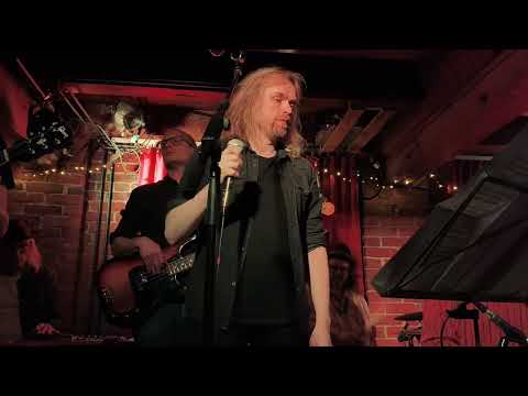 Anssi Kela & Jere Ijäs - Mä elän vieläkin / Telakka 30.12.2025 Latebird's New Year Bash 