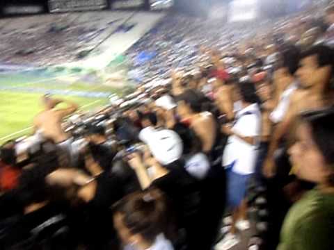 "LA BARRA DEL OLIMPIA. EL AGUANTE DE VERDAD â™ªâ™«" Barra: La Barra 79 • Club: Olimpia • País: Paraguay