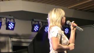 Lindsay :   Dag en nacht