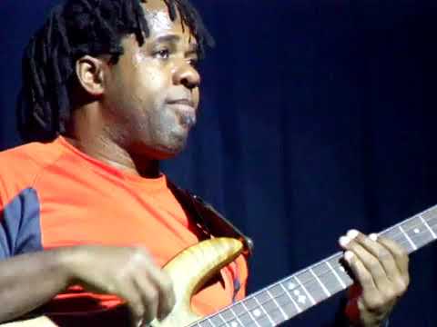 Bela Fleck and the Flecktones   Victor Wooten solo