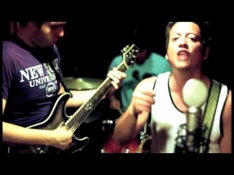 Kam Williams & La Radio - Cariño en Aerosol - VIDEO OFICIAL