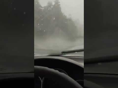 Enorme chuva de granizo cai em Rio do Oeste em Santa Catarina