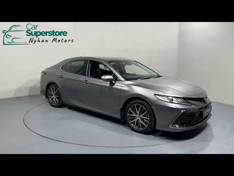 Toyota Camry Platinum Edition 2.5 Self Charging Hybrid Auto 232 (2023)