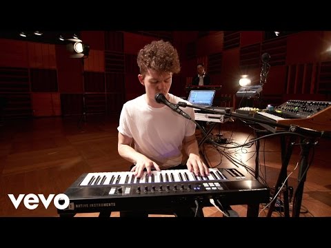 Saveus - Levitate Me (Live Session)