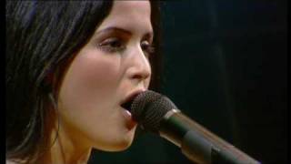 The Corrs-Irresistable &amp; No More Cry &quot;live&quot;