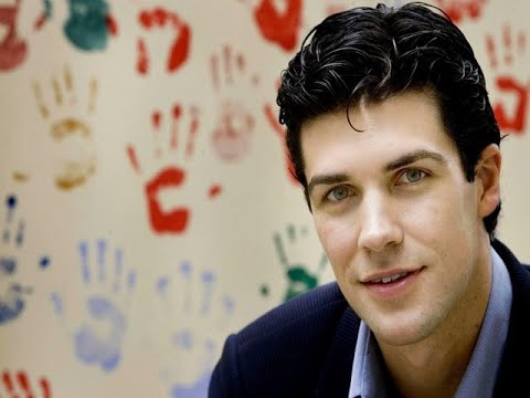 Roberto Bolle racconta i suoi sacrifici e svela i dettagli della sua vita privata