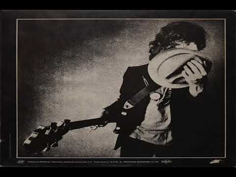 Charly García • No Bombardeen Buenos Aires