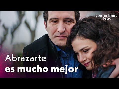 ¡Gülsüm le abre su corazón a Abidin! 💘 -  Amor en Blanco y Negro | Siyah Beyaz Aşk