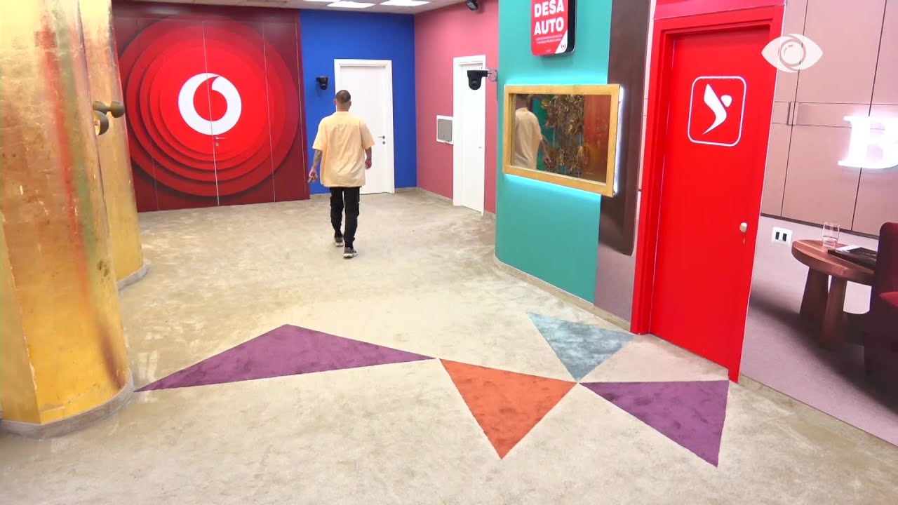 Romeo, Heidi, Egla dhe Lidi mbyllen në lavanderi, Juli i kërkon Gracianos t’i ndjekë