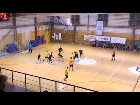 Handball 1 vs 4/ hand's up/ gol/ 2m/ get out