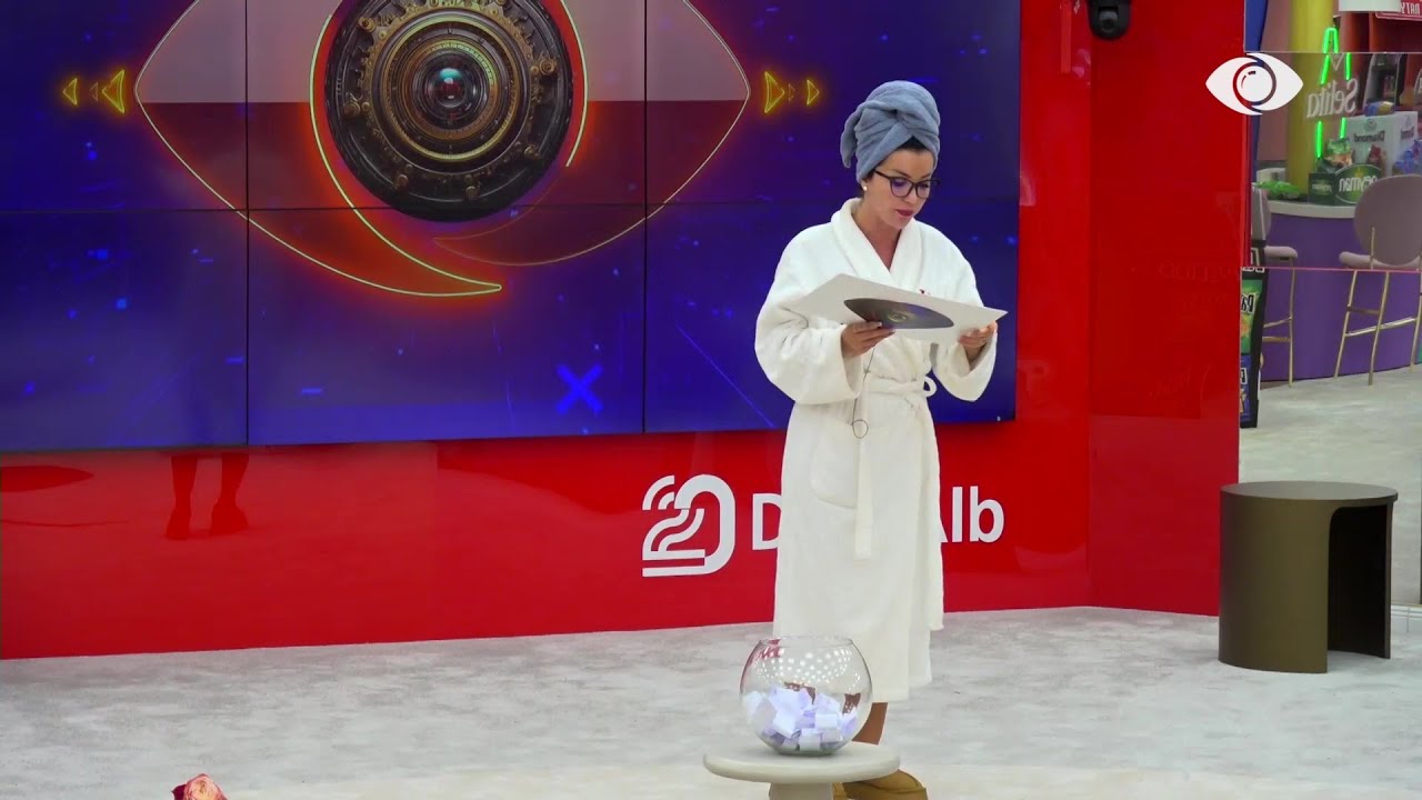 Zarf i bardhë/ Banorët marrin produkte dermo-kozmetike të personalizuara