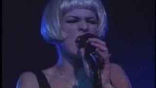 MIlla Jovovich-Its Your Life Austin EUA - 16.dec.1994