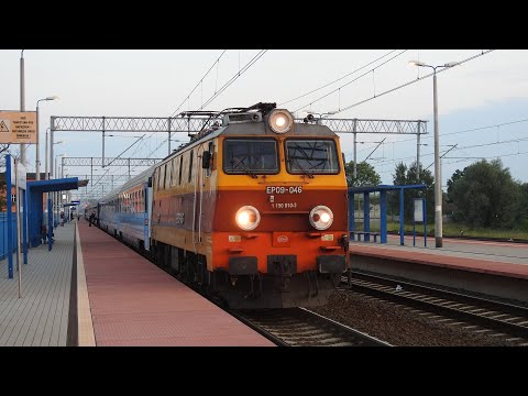 Rodzyn EP09-046 z IC 3752/3 Siemiradzki do Poznania Głównego.