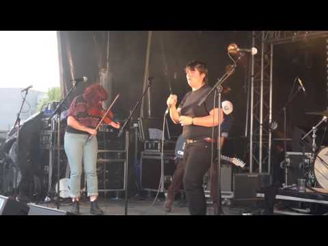 CASH SAVAGE & THE LAST DRINKS - " Run With The Dogs " - Live Binic Folks Blues Festival 2017