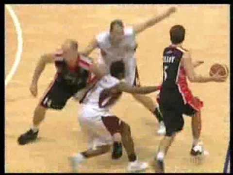 Rimini conquista l'overtime (vinto) sulla sirena a Livorno