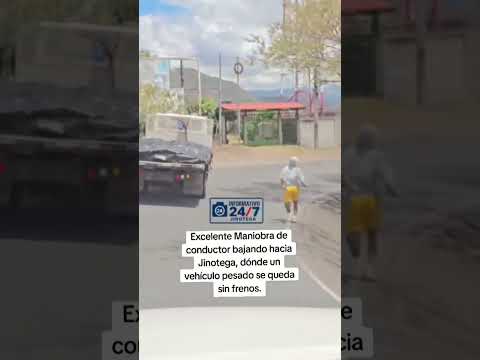 Camion se queda sin frenos en bajada y mira lo que hace