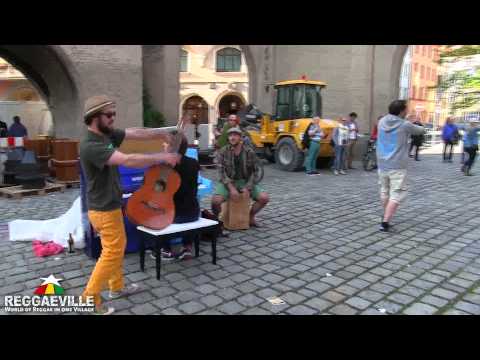 Jamaram - Green Leaf in Munich, Germany [Spontaneous Jam | streetpianos.com @ Isartor] 5/14/2013