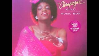 EVELYN KING   I THINK MY HEART IS TELLING