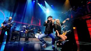 Melanie Morgan performs "Heavy Metal Love" with Brian Vollmer of Helix on Cover Me Canada