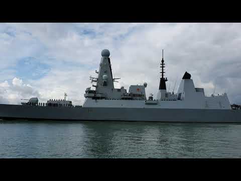 Hms Defender sailing out of Portsmouth for deployment to the far East 12/8_2019