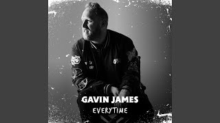 Kadr z teledysku Everytime tekst piosenki Gavin James