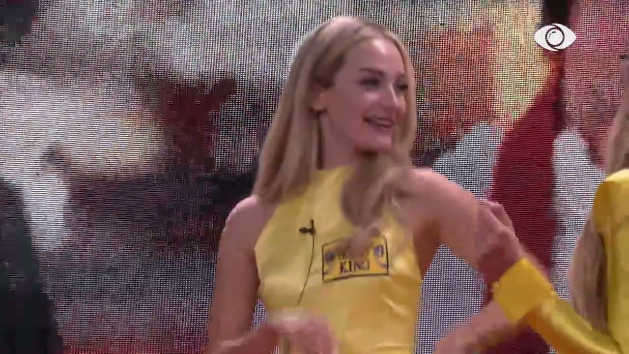 Selin dhe Brikena performojnë këngën e krijuar për sfidën