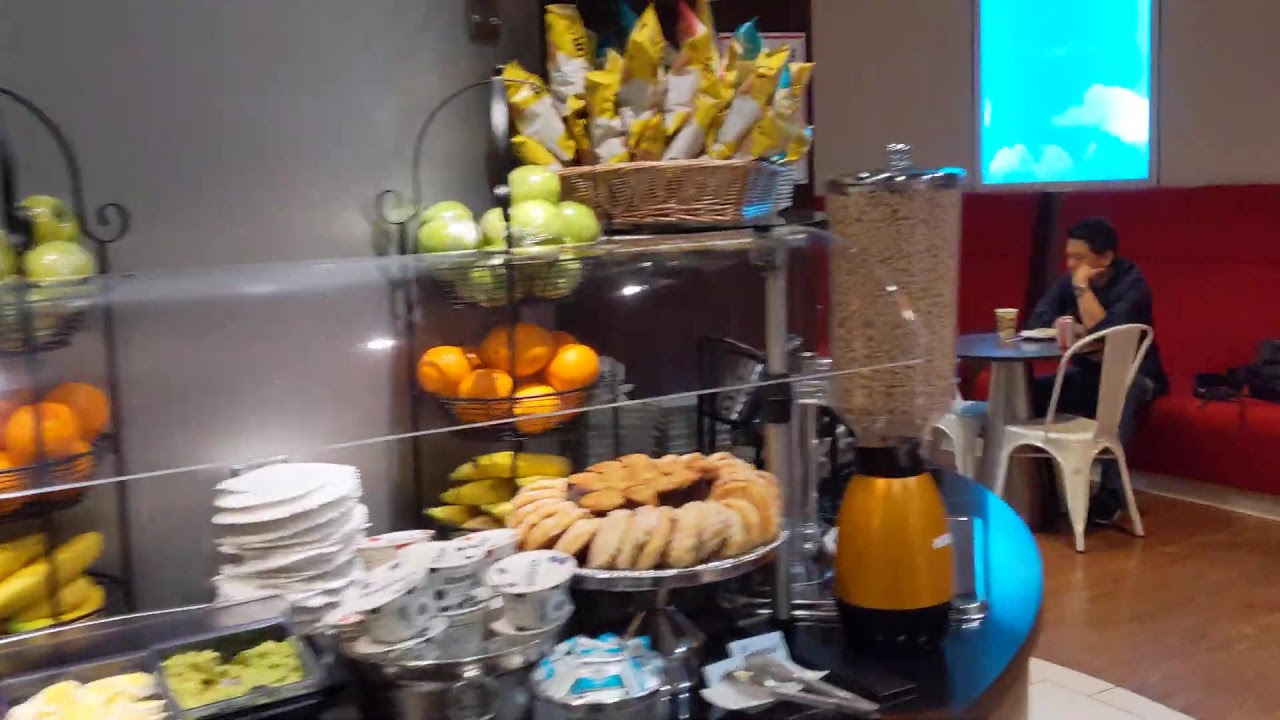 KLM Crown Lounge