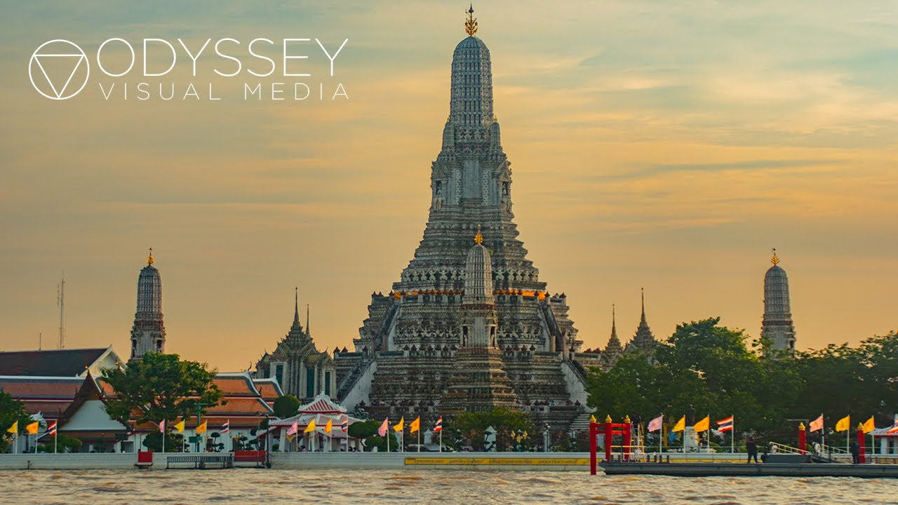 Discover the captivating highlights of Wat Arun!