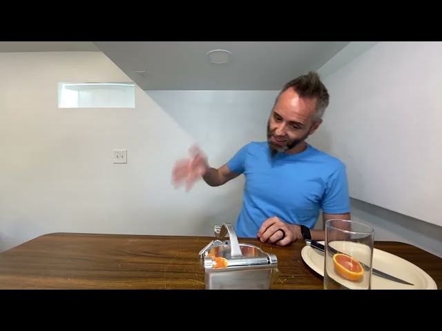Best Manual Fruit Juicer for Home Use - alternate angle