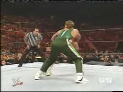 Eugene and Hacksaw vs the spirit squad 11 06 2006