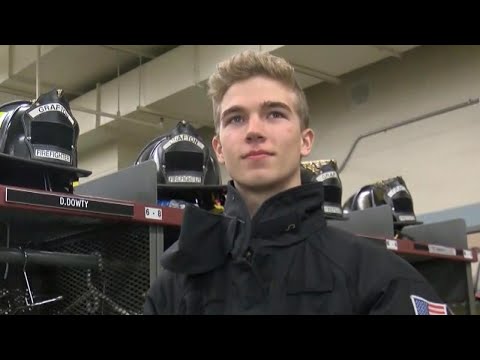 18-Year-Old Novice Firefighter Leads CPR on Store Customer Having Emergency