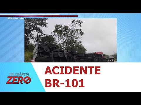 Homem fica ferido após caminhão tombar na BR-101 em Rosário do Catete - TZ