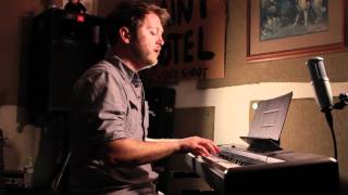 Bourbón + "Beautiful Little Fool"