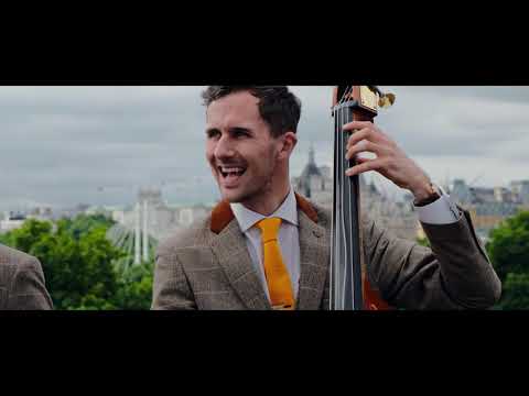 UK ROAMING BAND - The Travelling Hands - Unplugged Strolling Party & Wedding Band Corporate Events