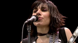 PJ Harvey - A Perfect Day Elise (Glastonbury 2004)