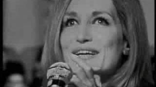 DALIDA AVEC LE TEMPS LIVE