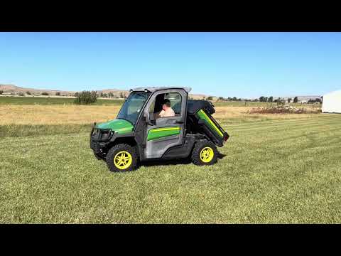 2018  John Deere  XUV 835M  Gator