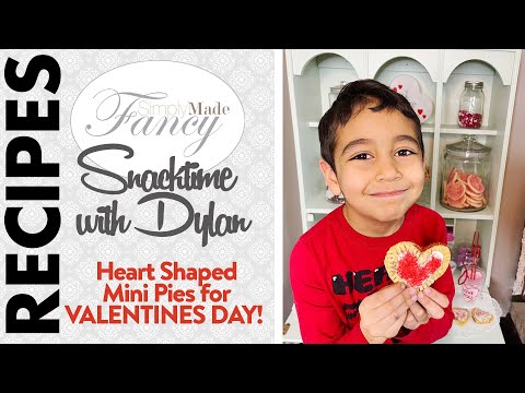 HOW TO MAKE HEART SHAPED MINI PIES FOR VALENTINES DAY