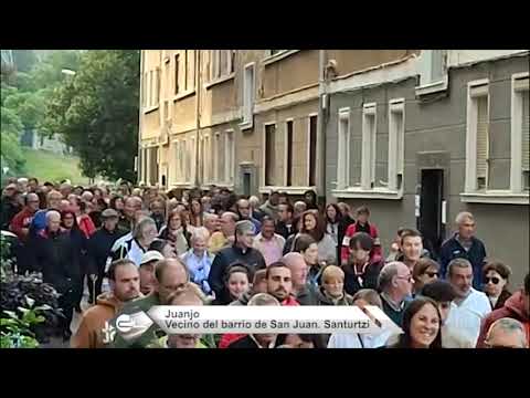 VECINOS DE SAN JUAN EN SANTURTZI SE MANIFIESTAN CONTRA UNA FAMILIA CONFLICTIVA