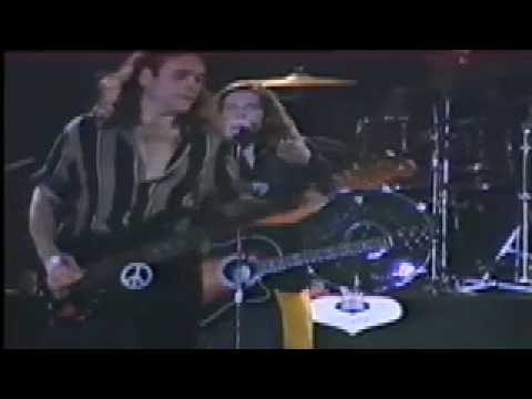 Sitiados - Cabana do Pai Tomás