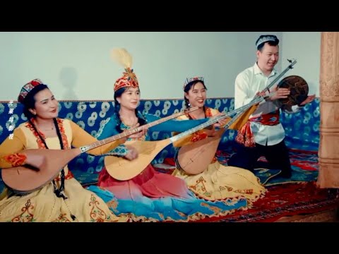 Uyghur folk song - Aywan Meshrep (English Subtitles)