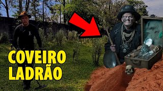O coveiro ladrão: como ele rouba e esconde joias enterradas