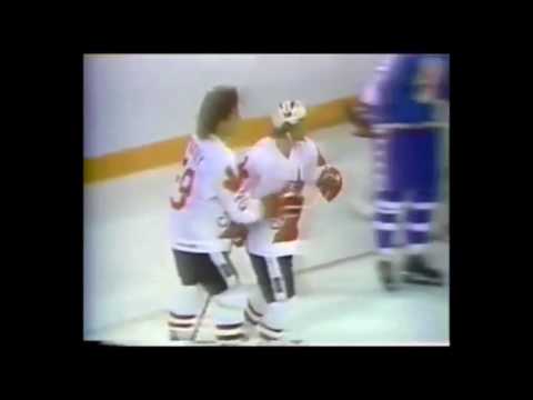 1981 Canada Cup Butch Goring goal from Denis Potvin vs  FIN